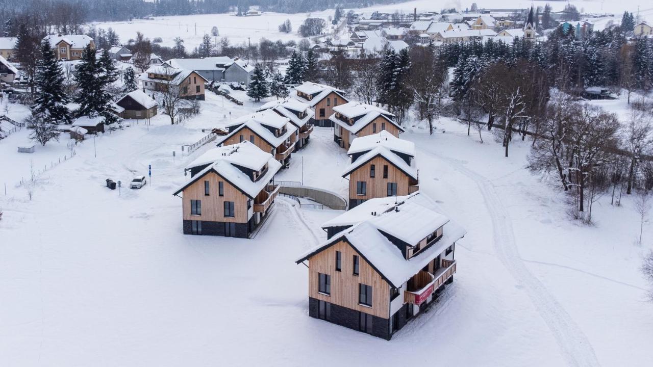Resort Male Lipno Černá v Pošumaví Kültér fotó