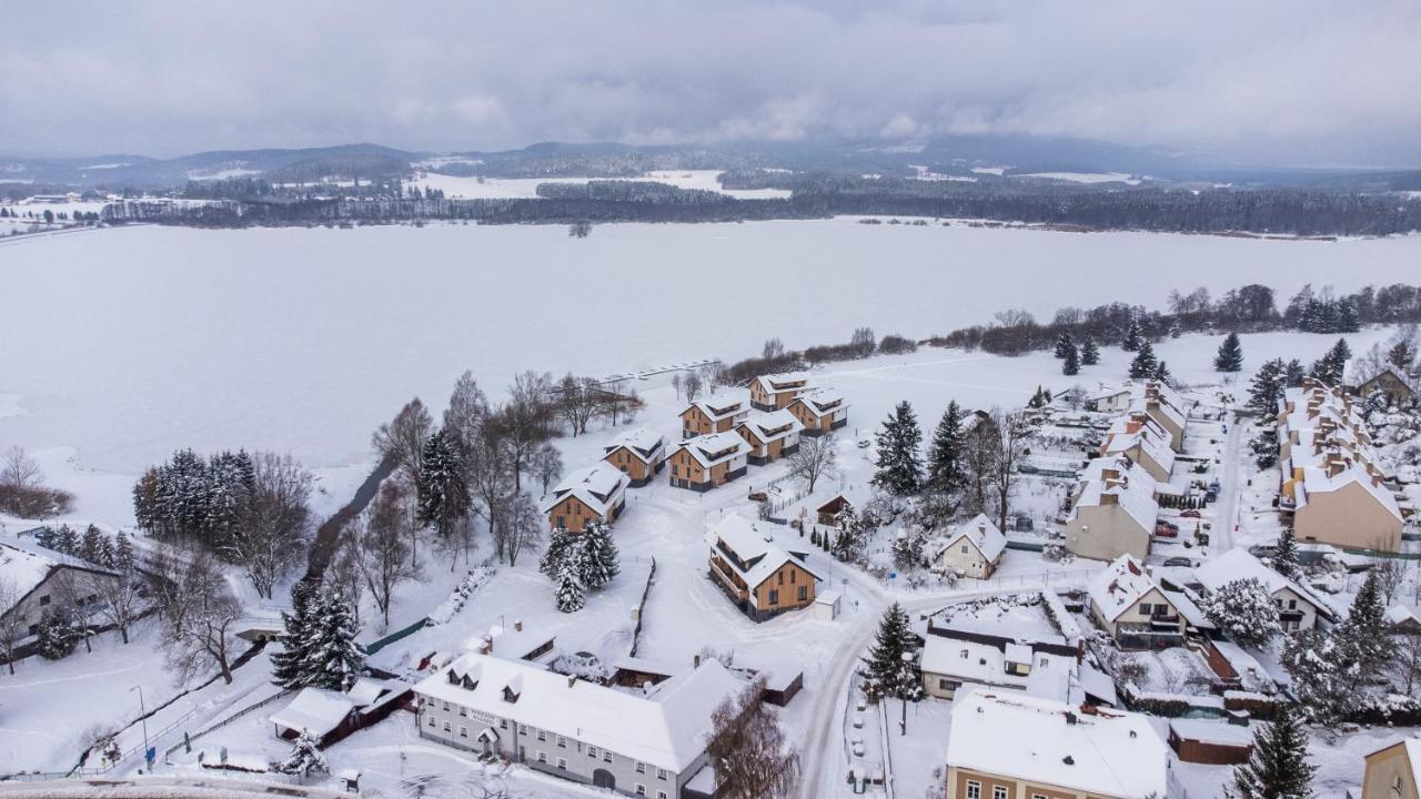 Resort Male Lipno Černá v Pošumaví Kültér fotó