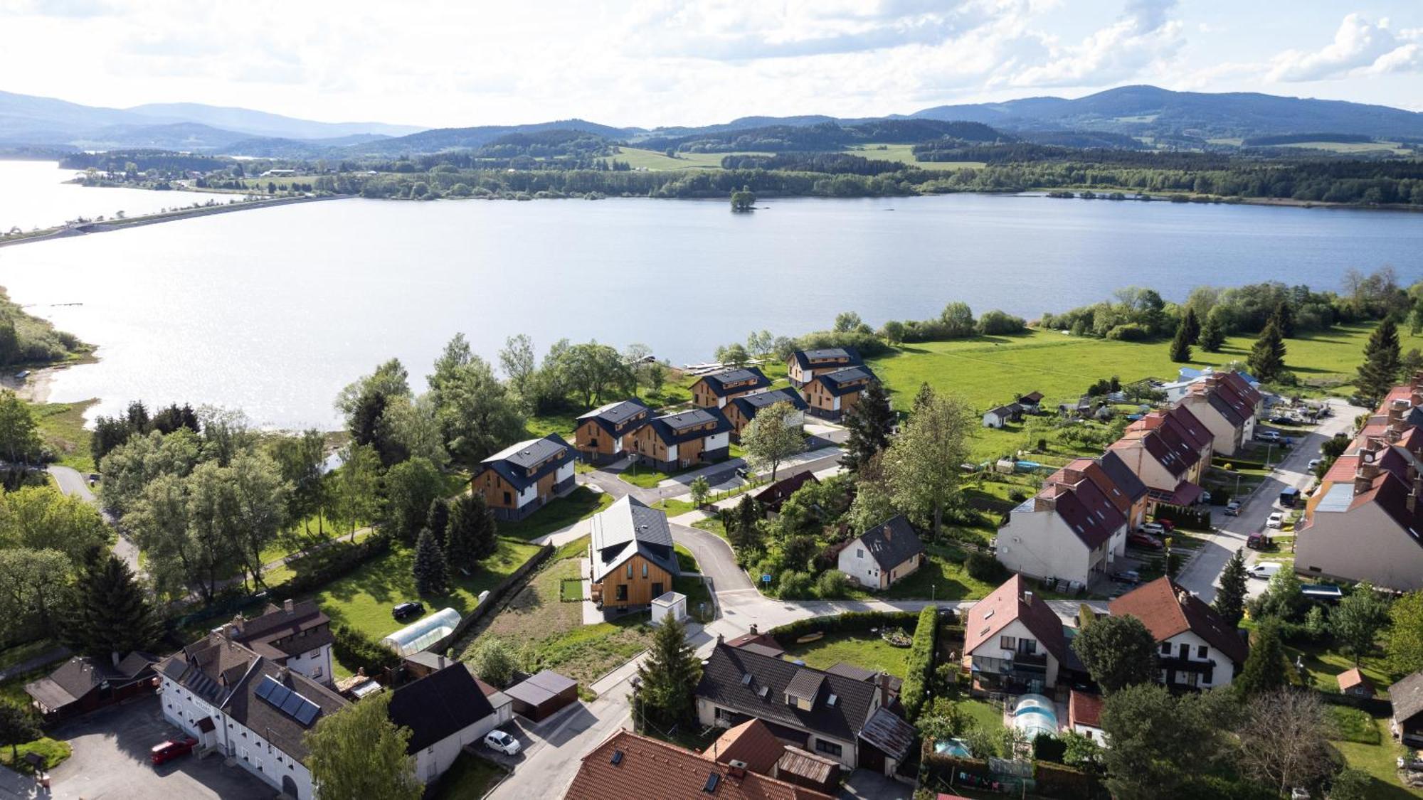 Resort Male Lipno Černá v Pošumaví Kültér fotó